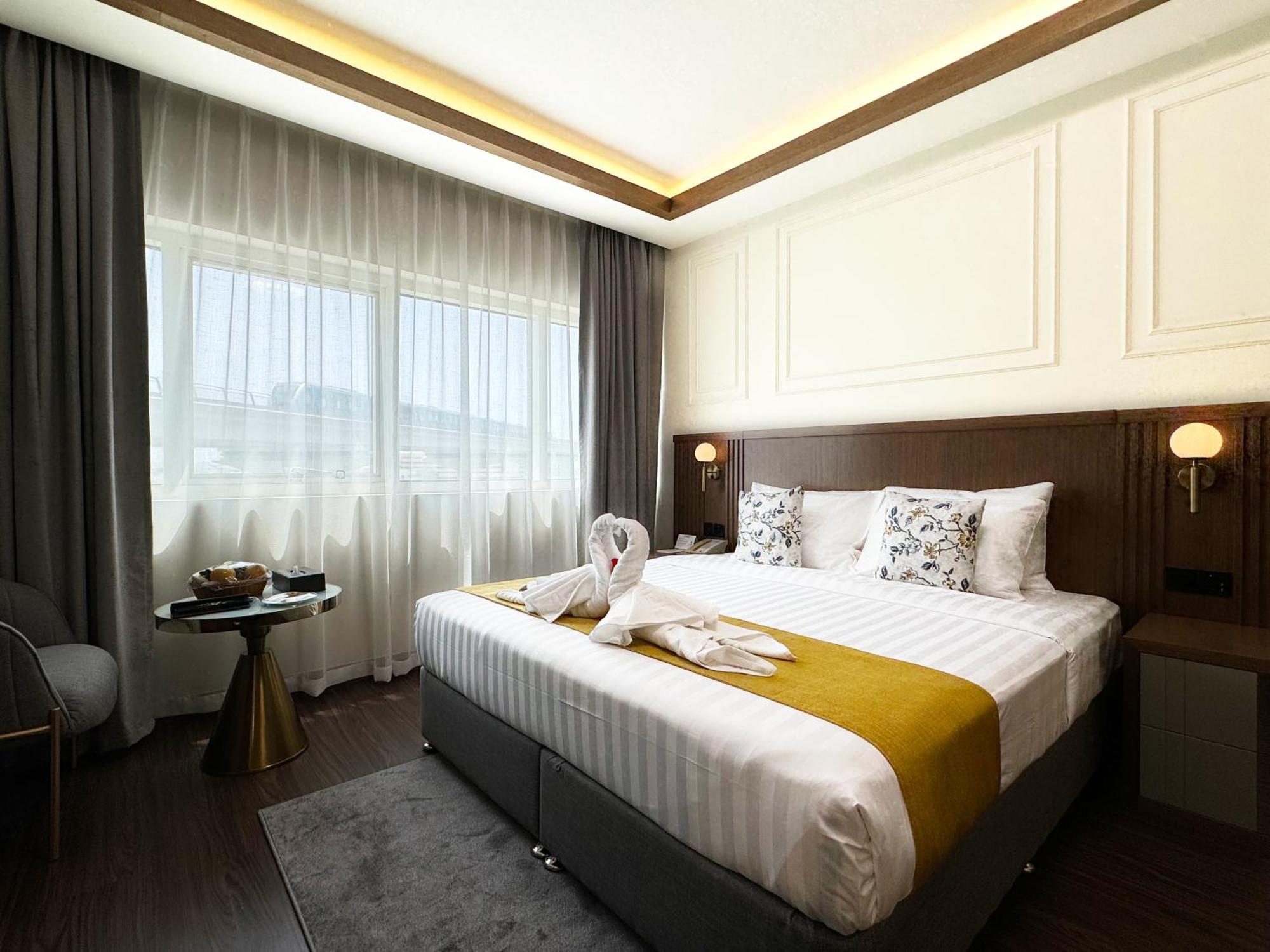 Fortune Plaza Hotel, Dubai Airport Exterior photo