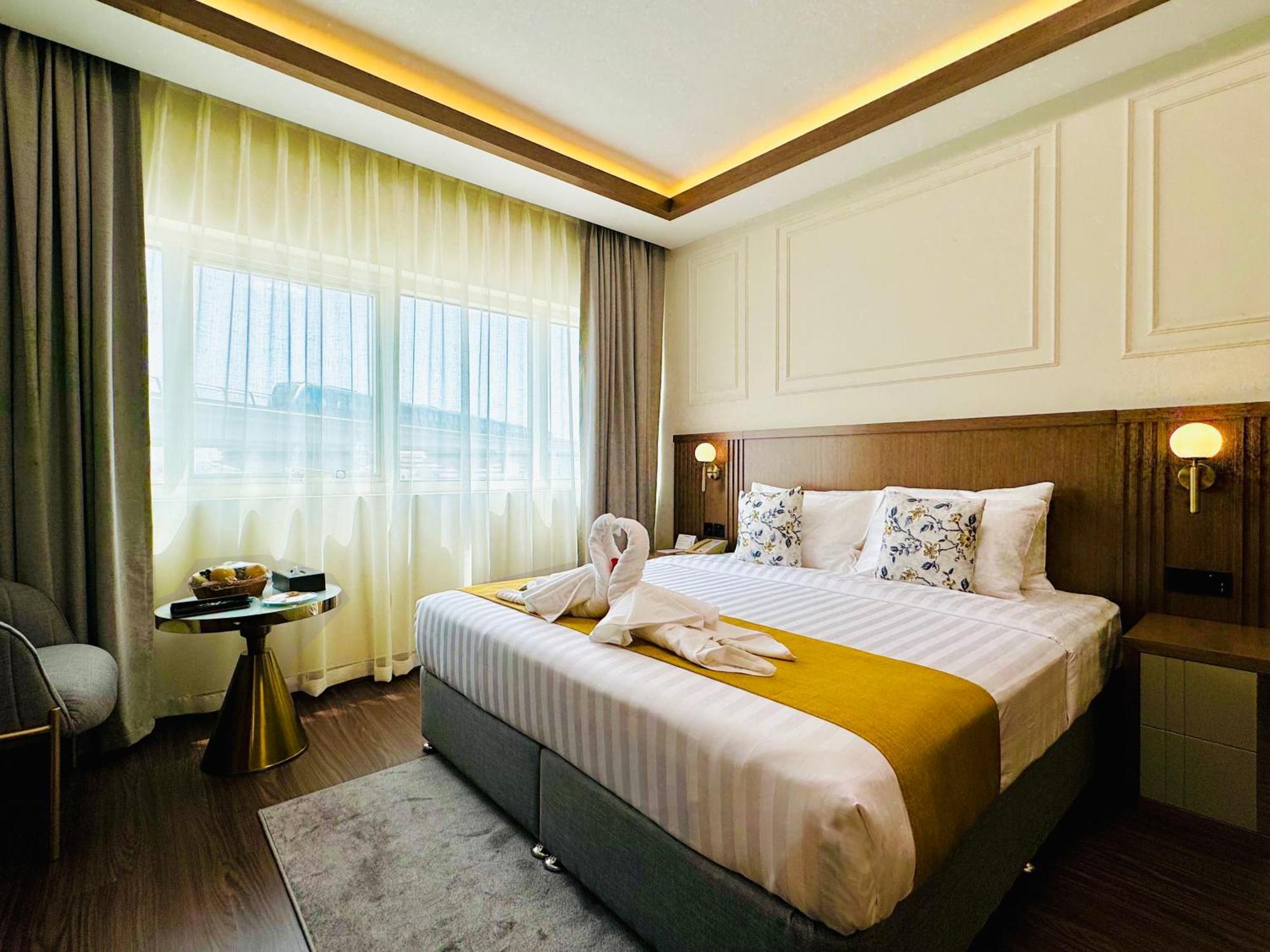 Fortune Plaza Hotel, Dubai Airport Exterior photo